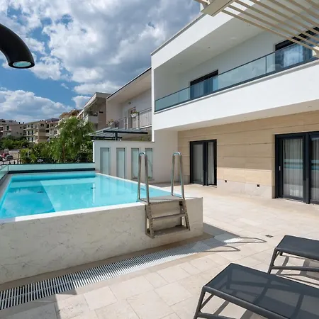 Iva - Center Of Holiday home